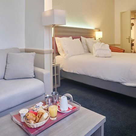 Hotel Poussin Paris Luaran gambar