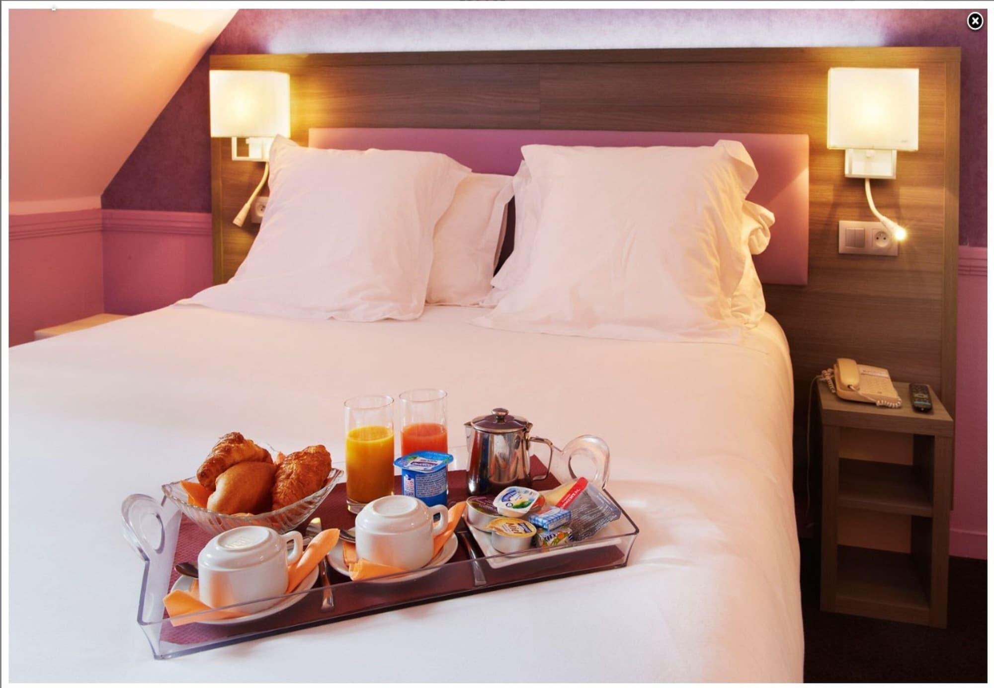 Hotel Poussin Paris Luaran gambar