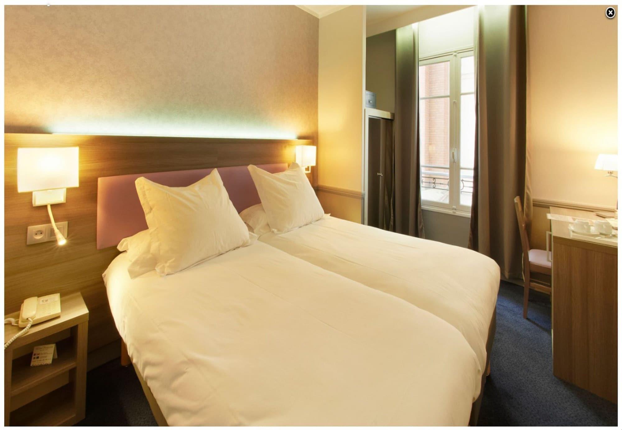 Hotel Poussin Paris Luaran gambar