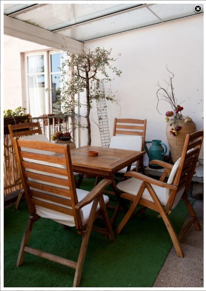 Hotel Poussin Paris Luaran gambar
