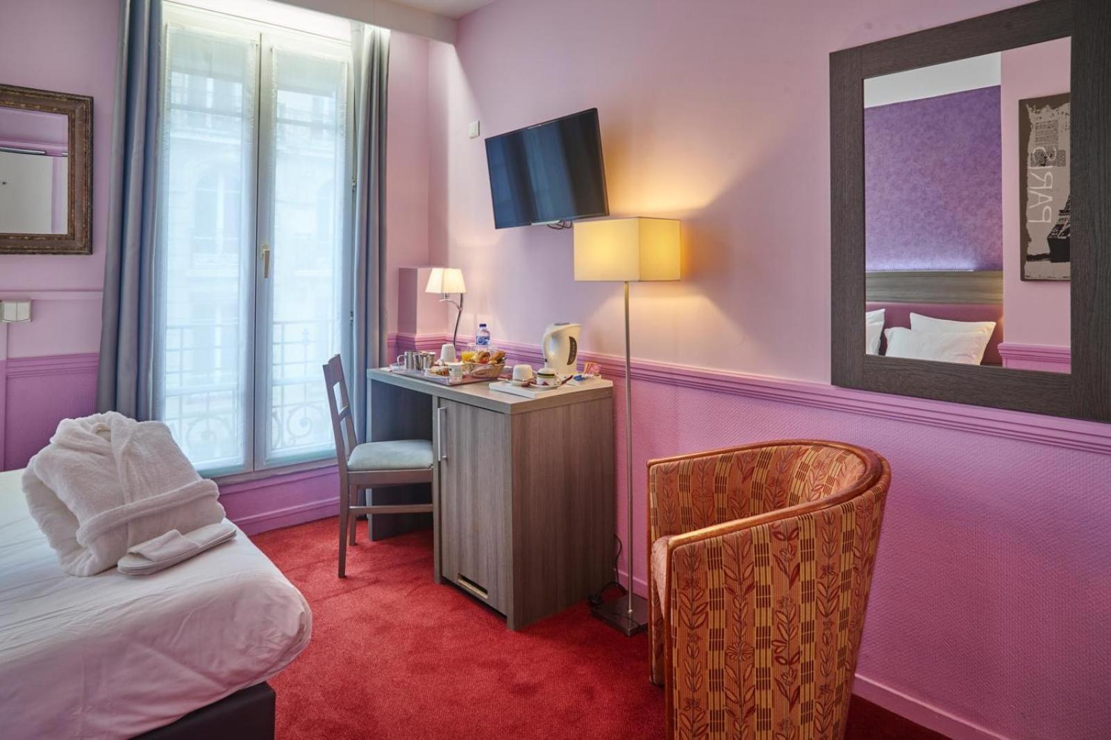 Hotel Poussin Paris Luaran gambar