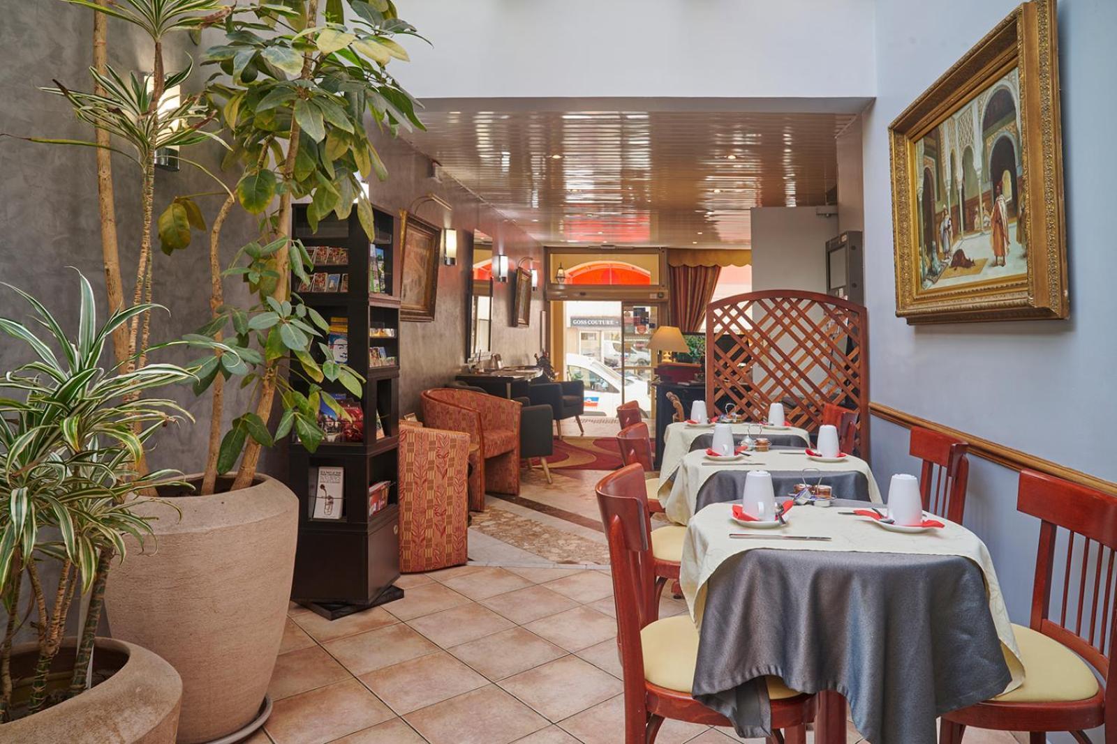 Hotel Poussin Paris Luaran gambar