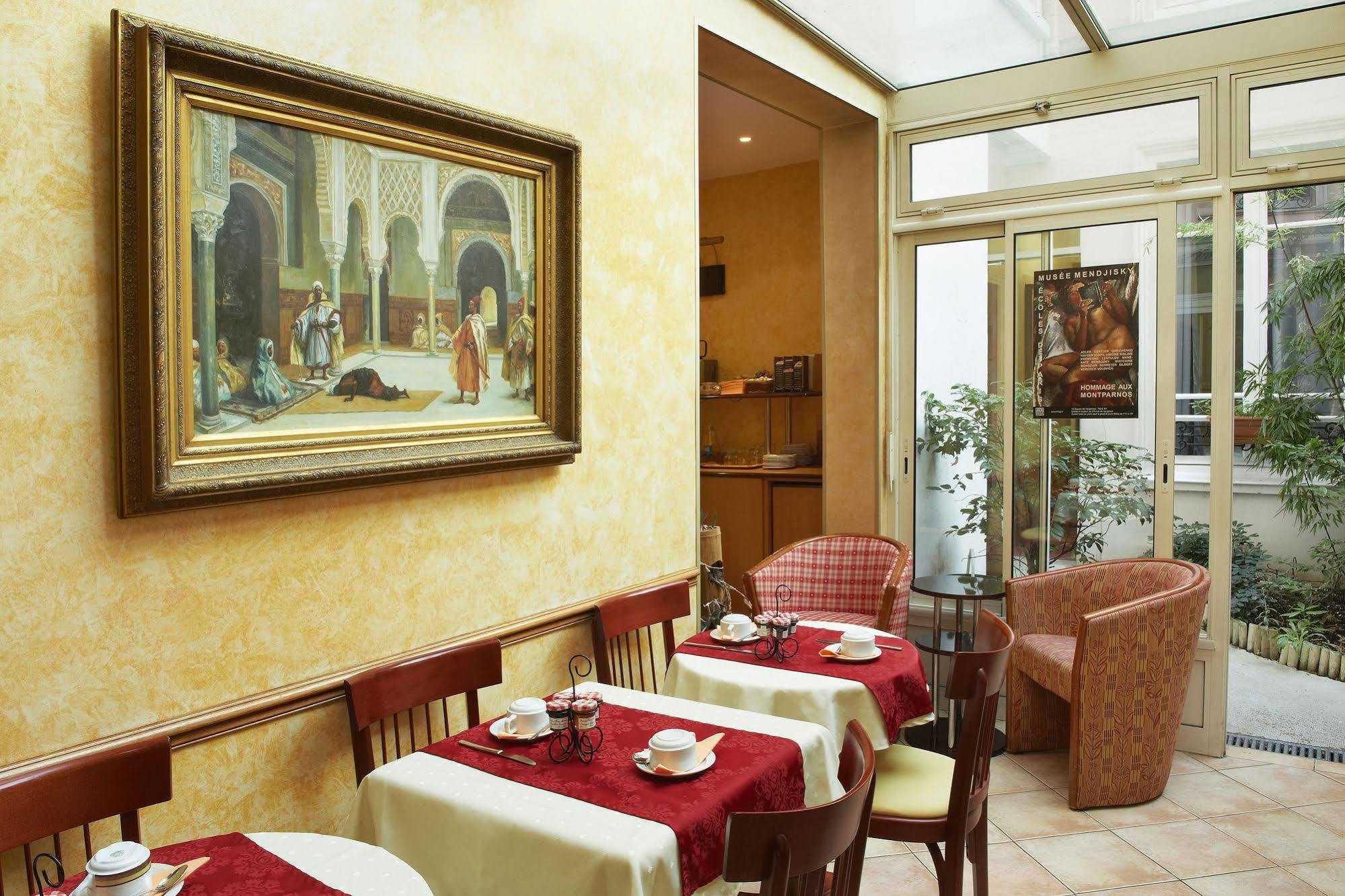 Hotel Poussin Paris Luaran gambar